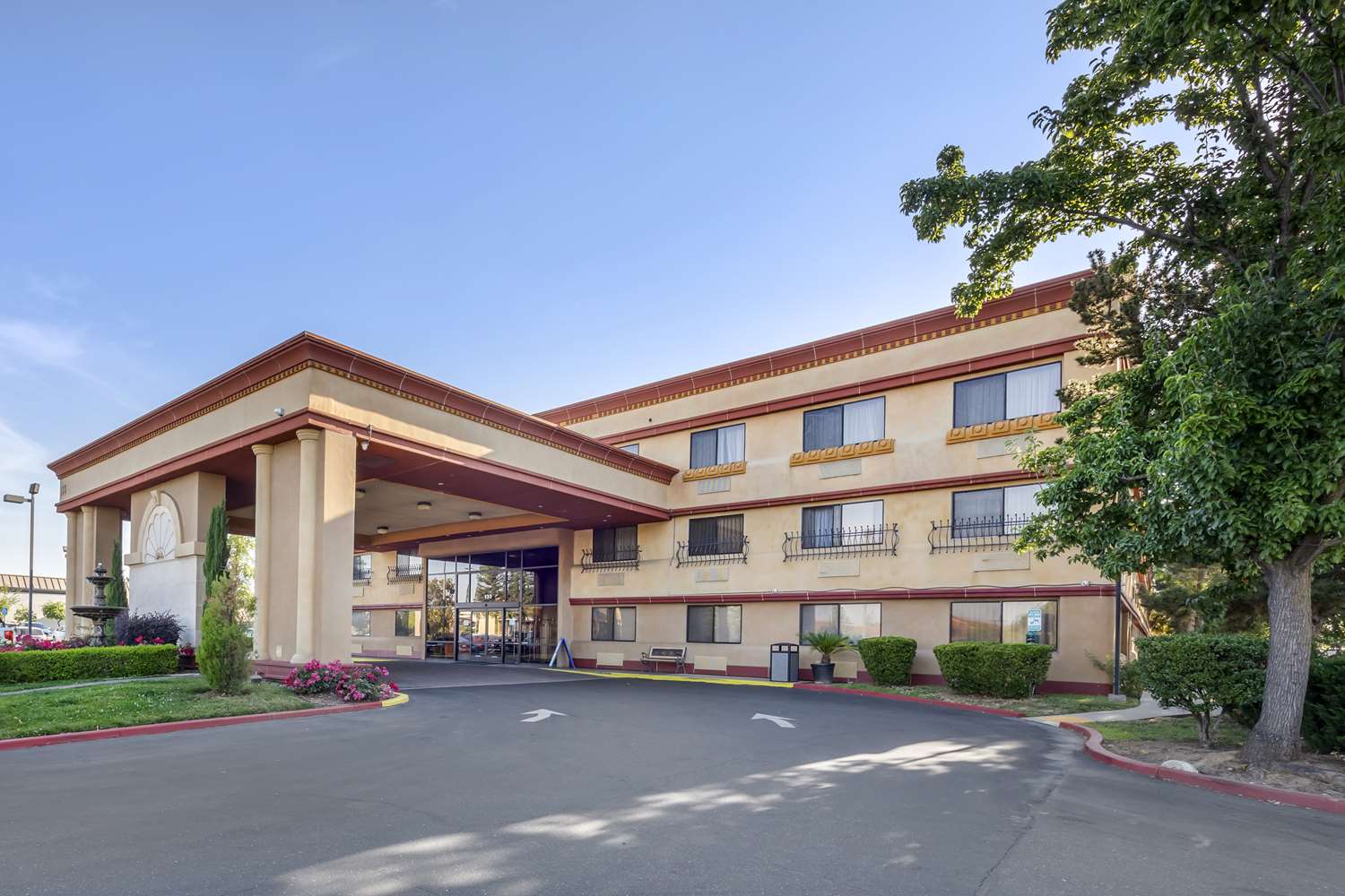Best Western Plus Orchid Hotel & Suites 52/59