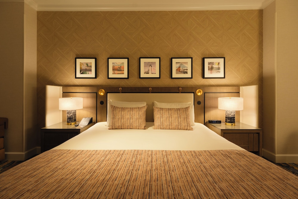 Renovated, Premium, King Bed، Ip Casino Resort Spa 5/10
