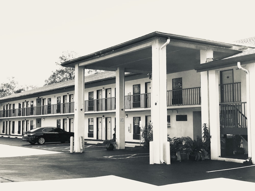 Clarion Pointe Alachua - Gainesville Area in ALACHUA - FL