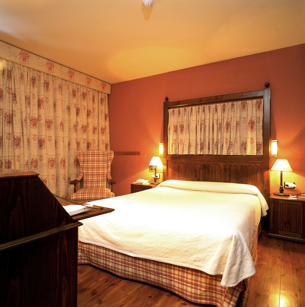 Parador De Arties 5/50