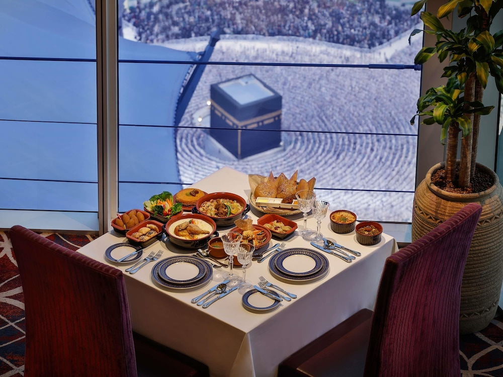 فندق ساعة مكة فيرمونت(Makkah Clock Royal Tower A Fairmont Hotel) 55/73