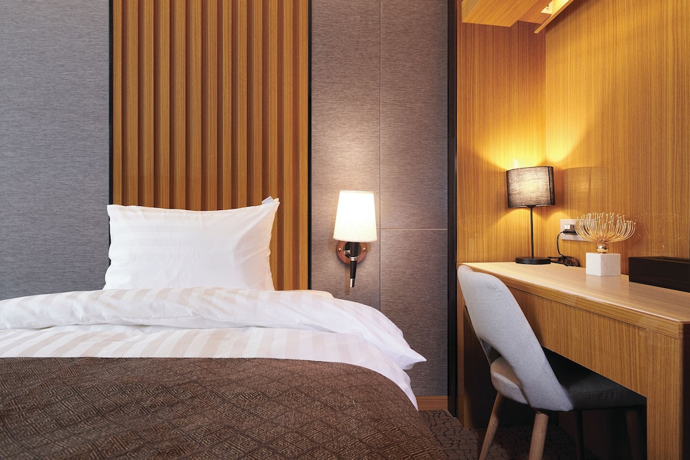 Traum Valley Hotel (ex. Jeongseon Grand Intoraon Hotel) 37/64