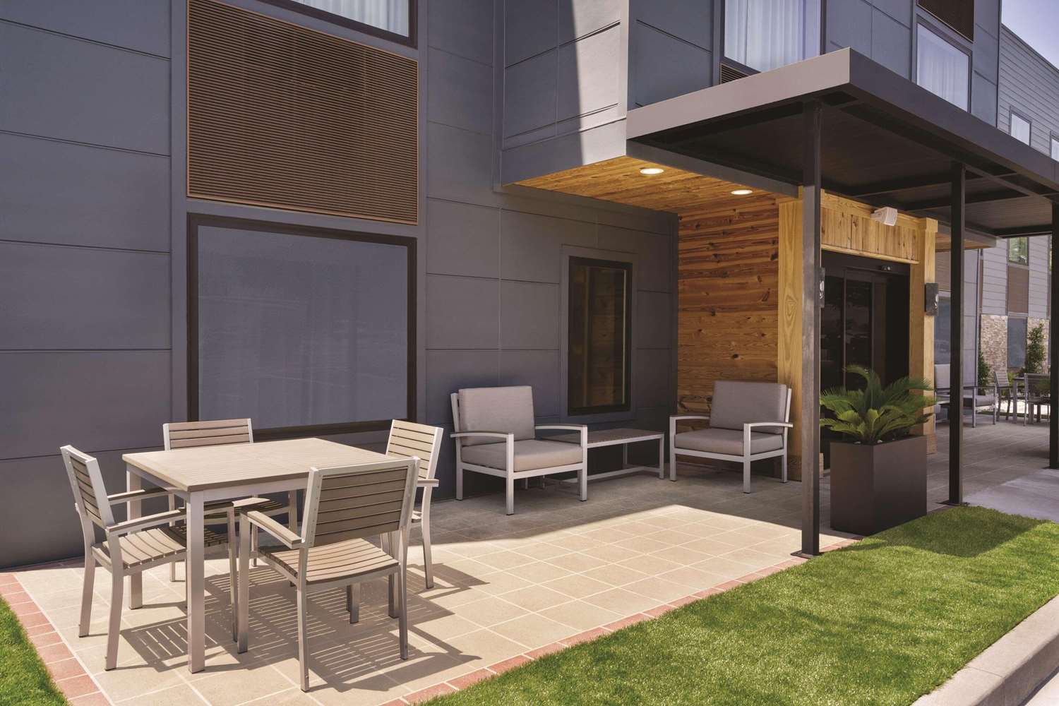 Country Inn & Suites by Radisson, Savannah Midtown, GA 21/39