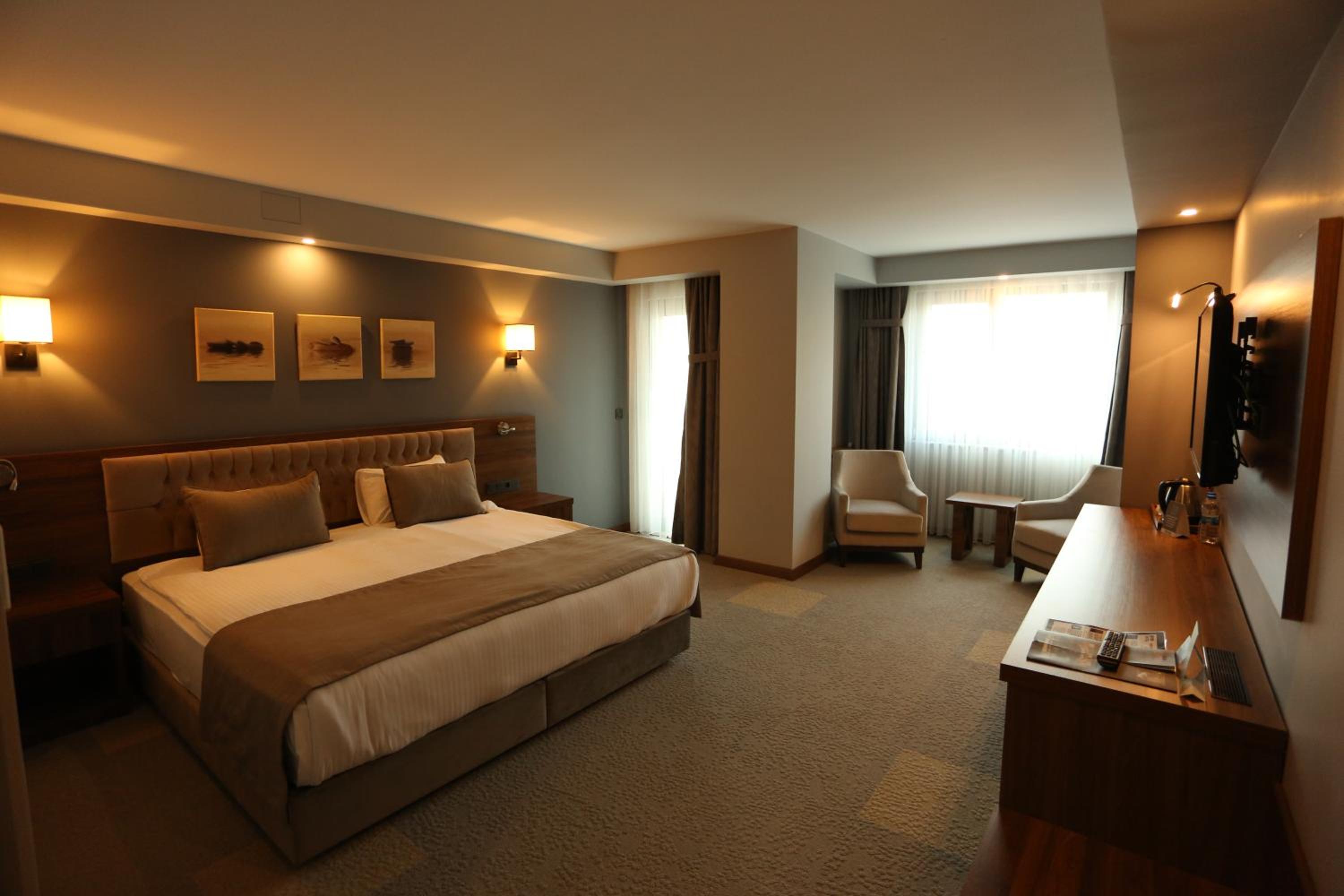 Oytun Hotel 15/52