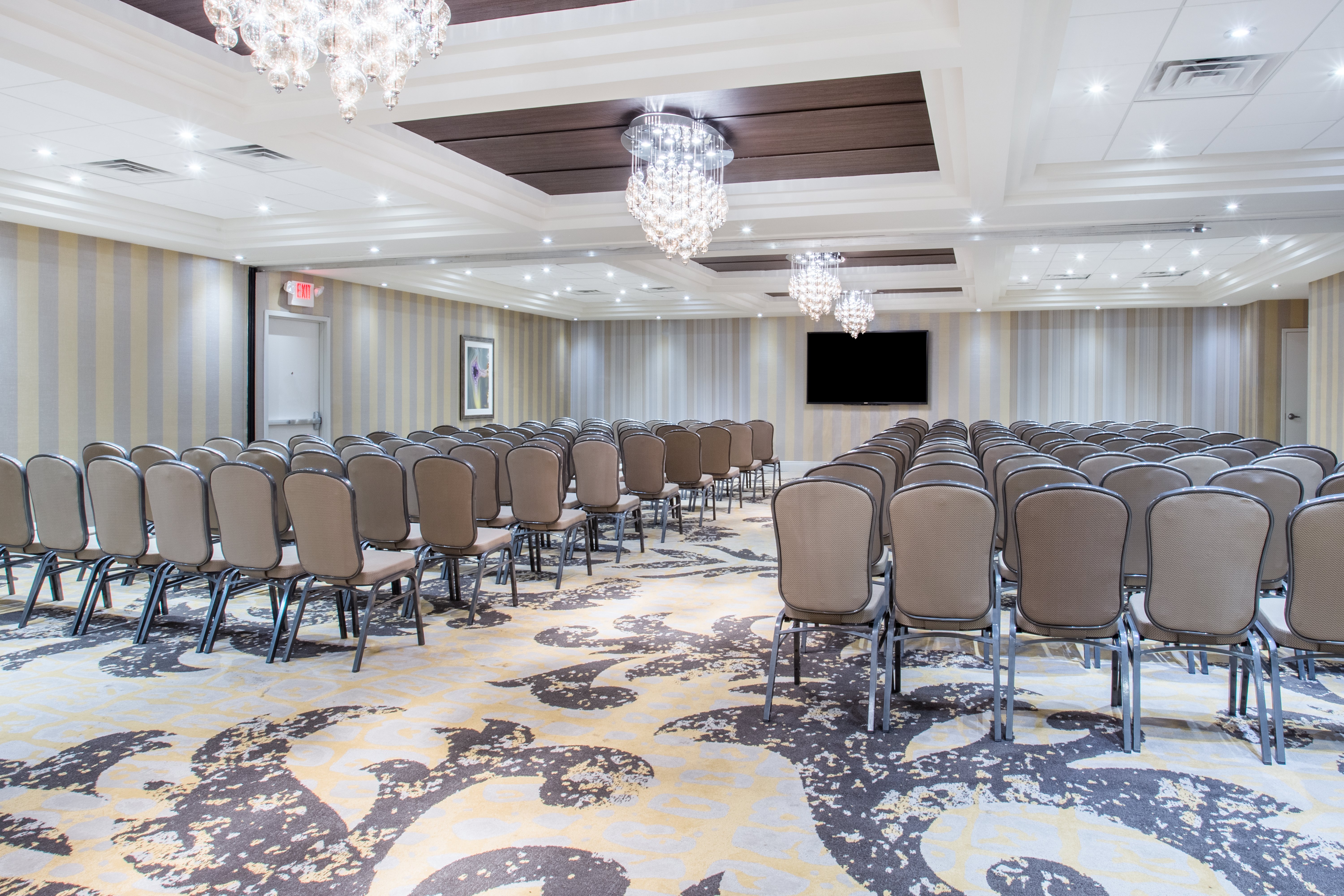 Crowne Plaza Saddle Brook 30/35