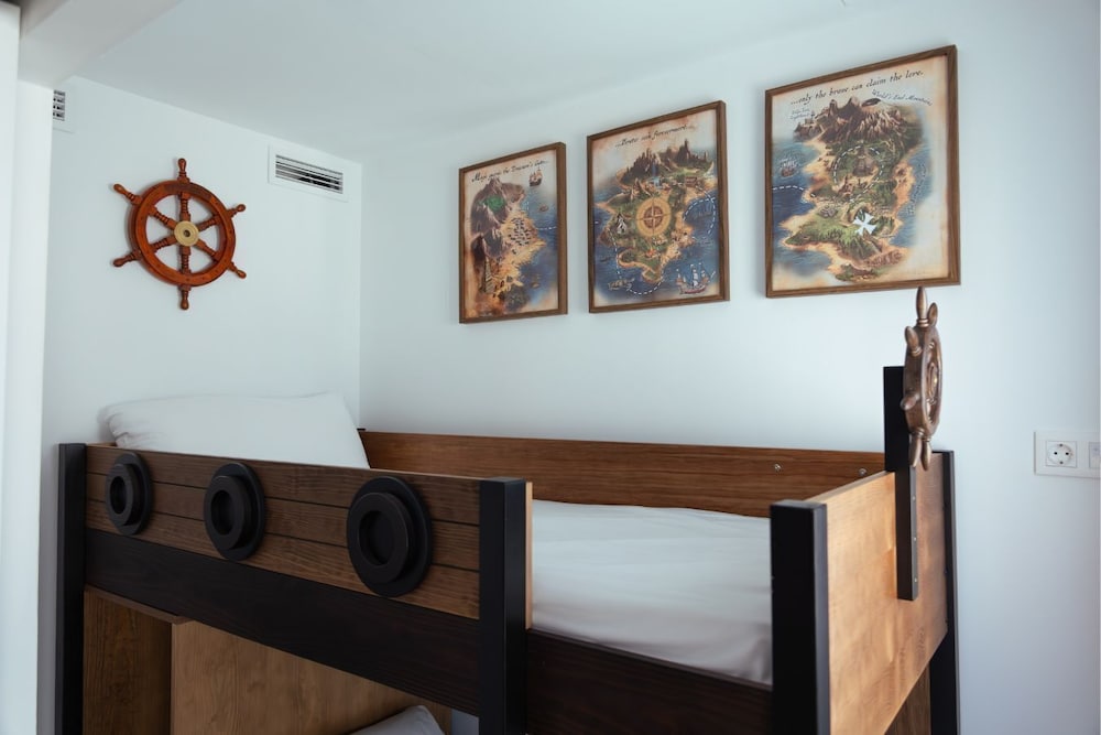 Magic Pirates Island Resort 3/73