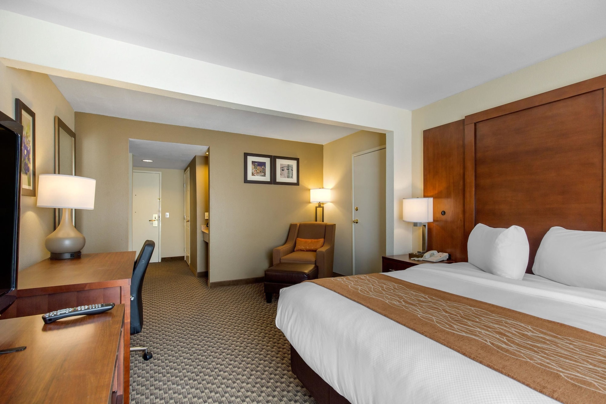 ROOM, KING BED, ACCESSIBLE