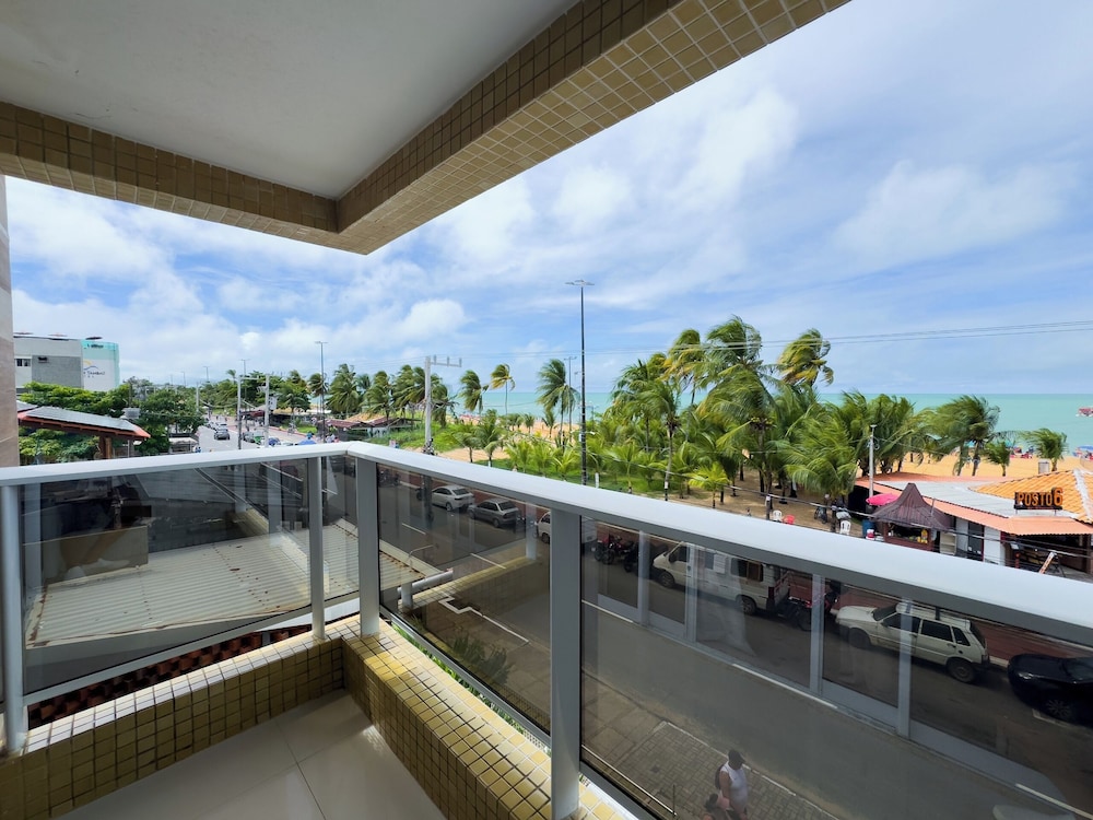 Laguna Praia Hotel 4/72