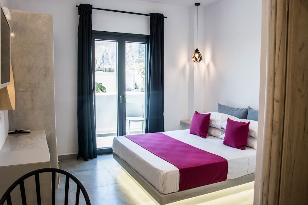 Studio, Double Bed, Garden View