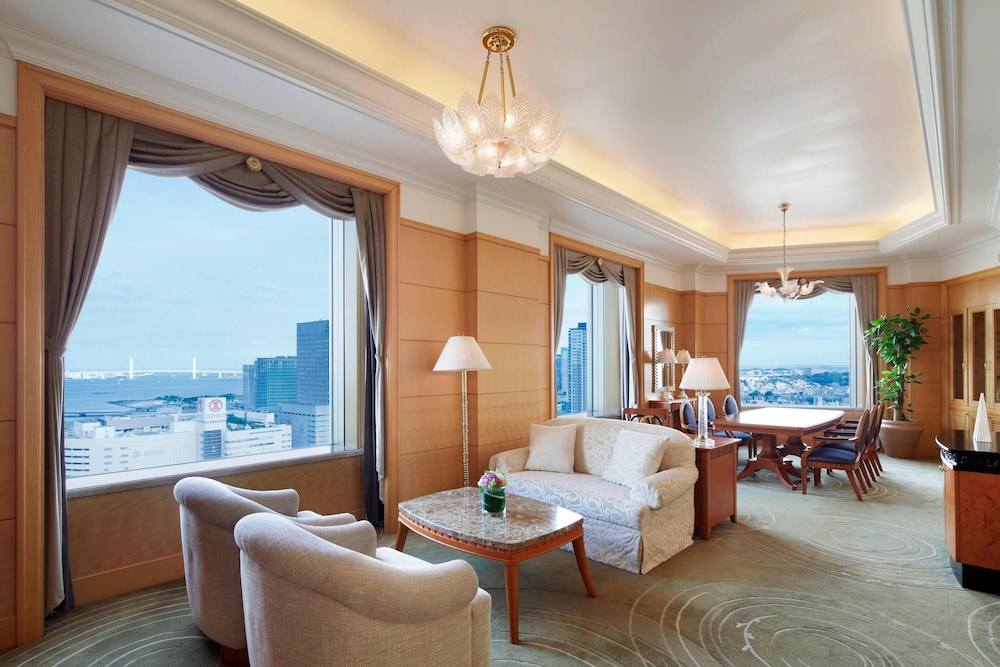 Yokohama Bay Sheraton Hotel And Towers 44/81