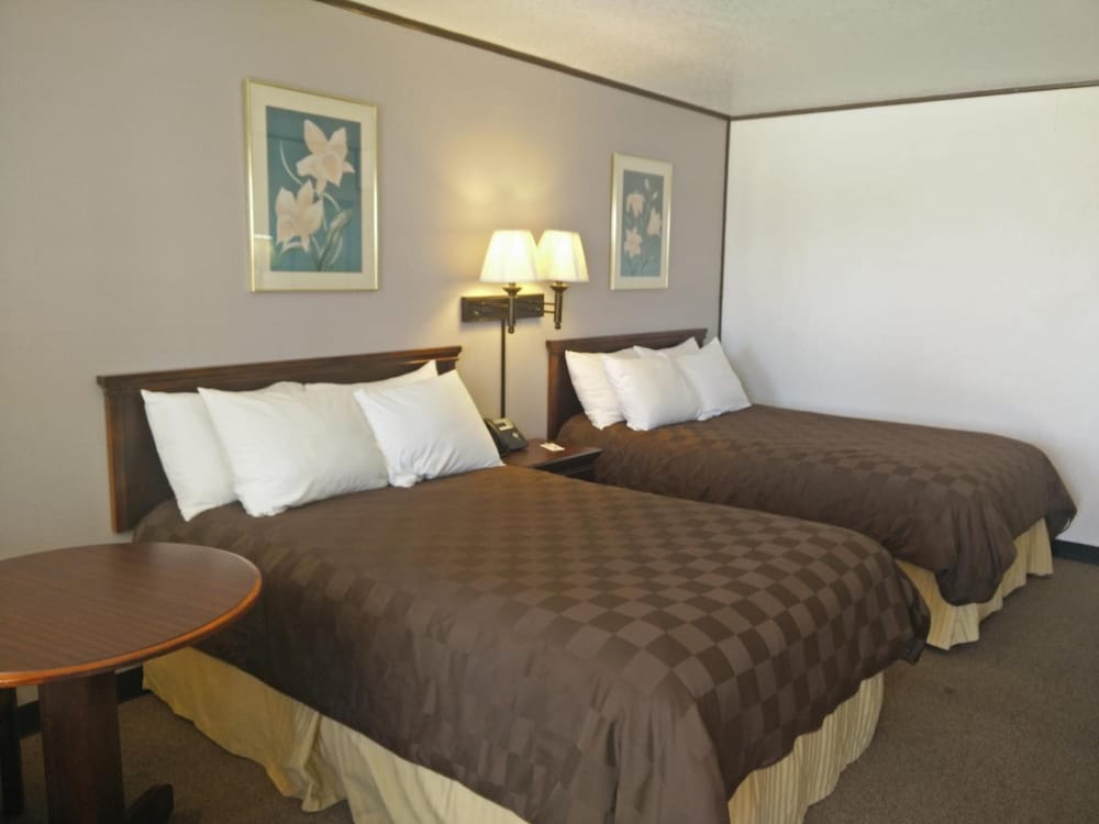 Knights Inn Mineral Wells 9/45