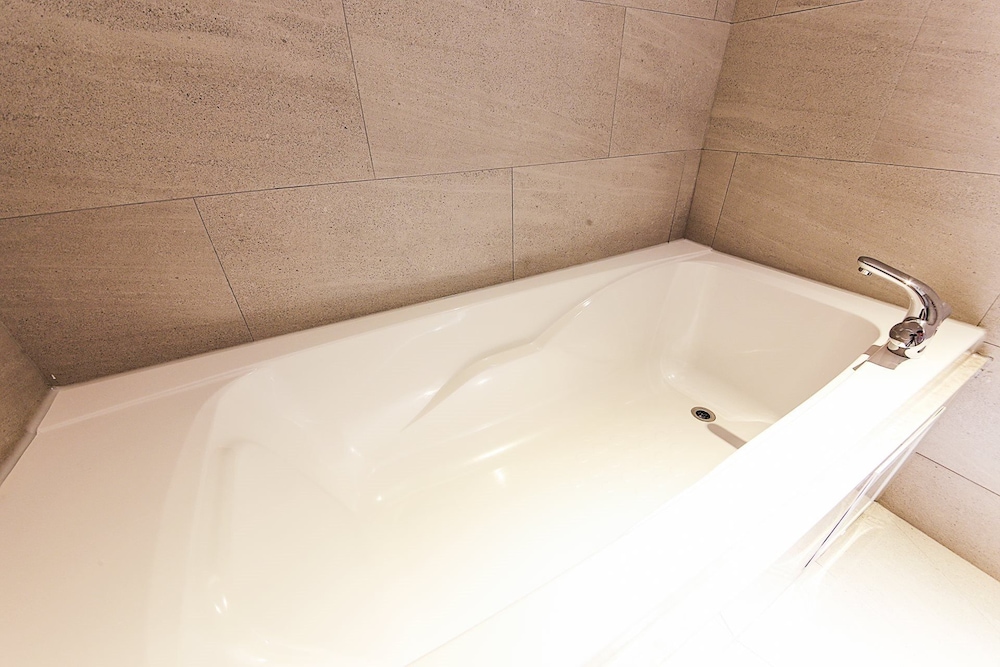 Central Person Hotel Pyeongtaek 30/33