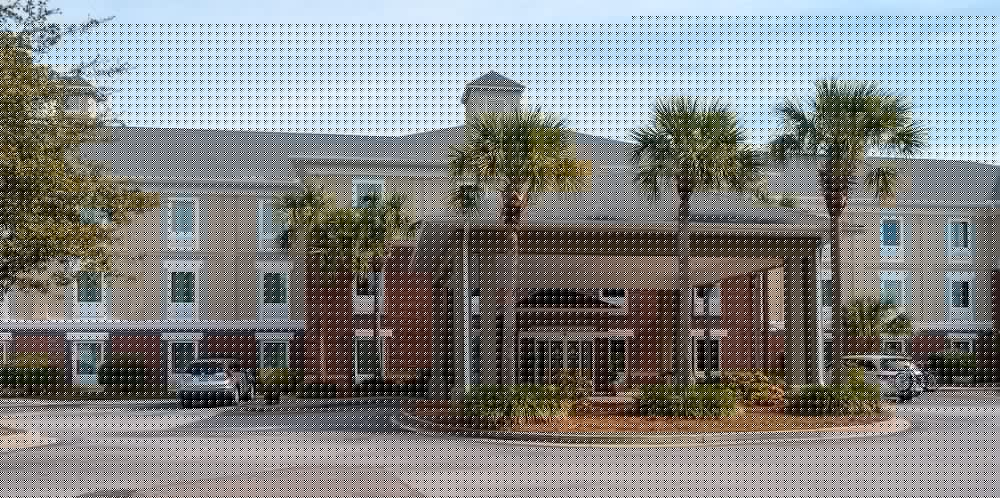 Comfort Inn & Suites Patriots Point 23/30