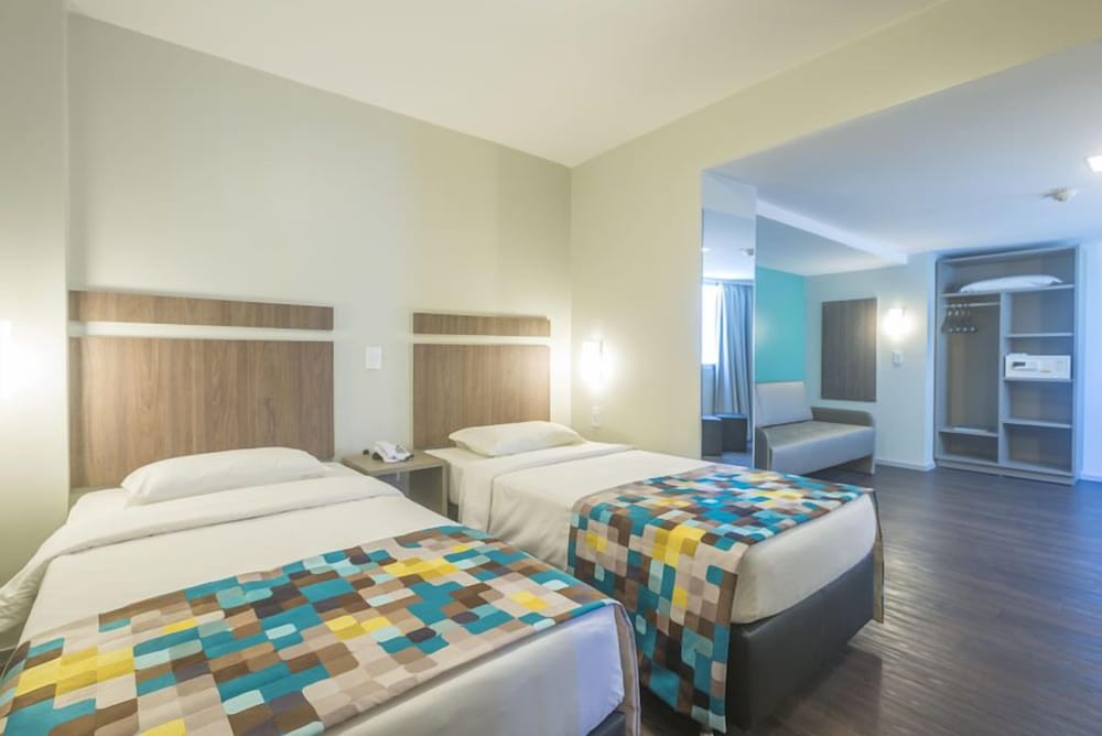 CASTELMAR HOTEL 29/76