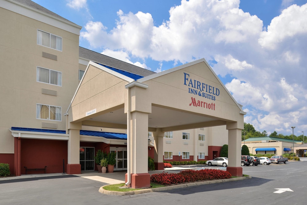 Fairfield Inn Suites Hickory 36/40