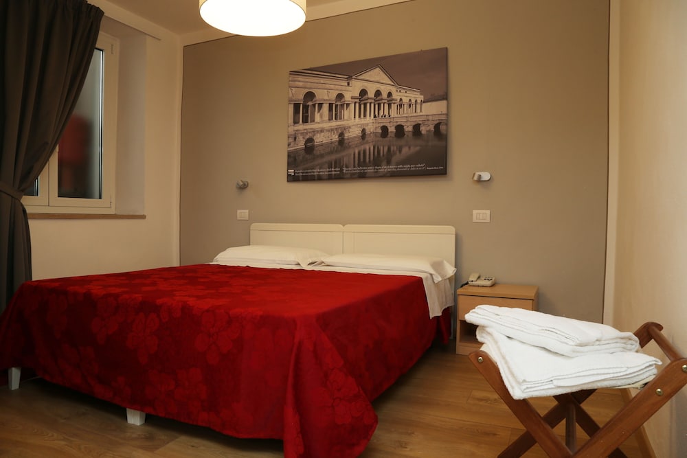 Hotel dei Gonzaga 38/59