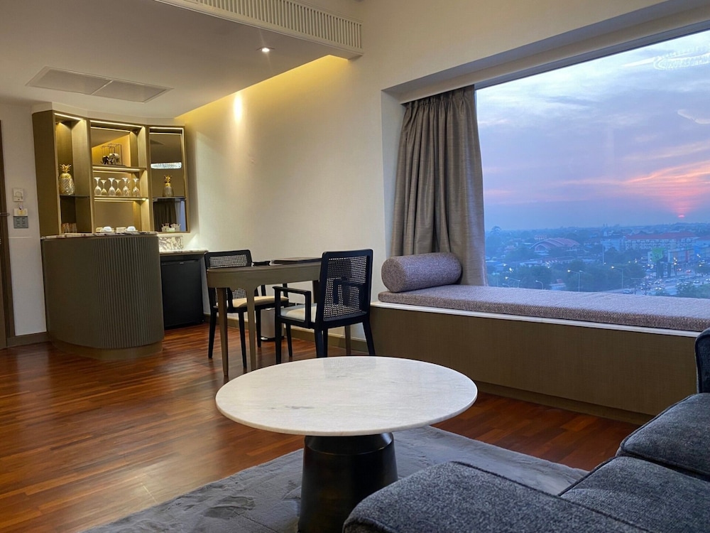 Krungsri River Hotel 29/50