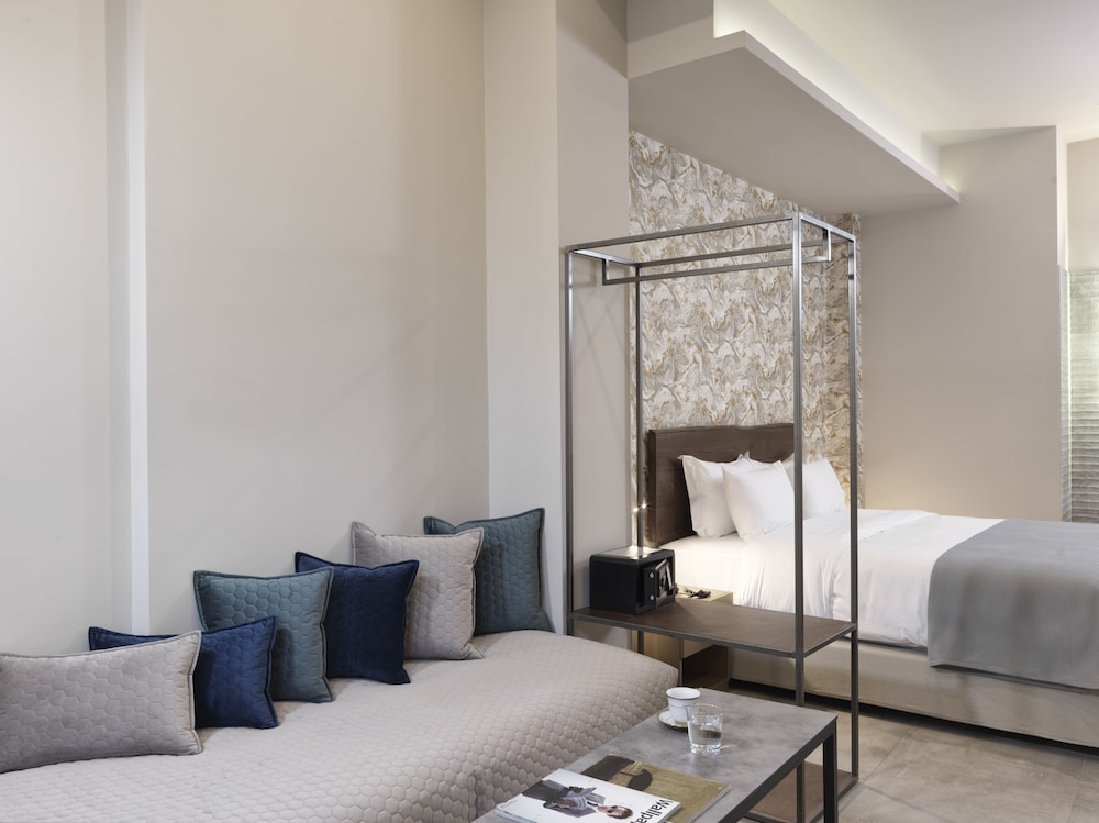 18 Micon Street 23/60