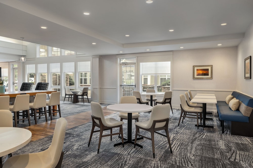 Residence Inn Long Island Islip/Courthouse Complex 28/35