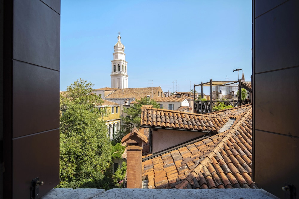 Doge Morosini Palace 38/50