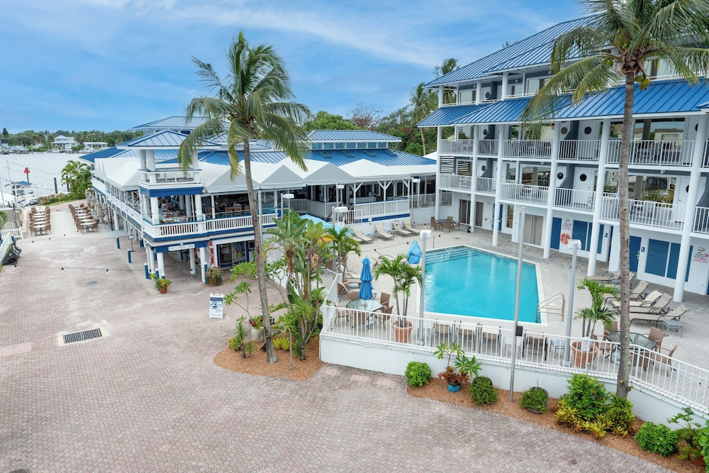 Pirates Cove Resort and Marina 9/36