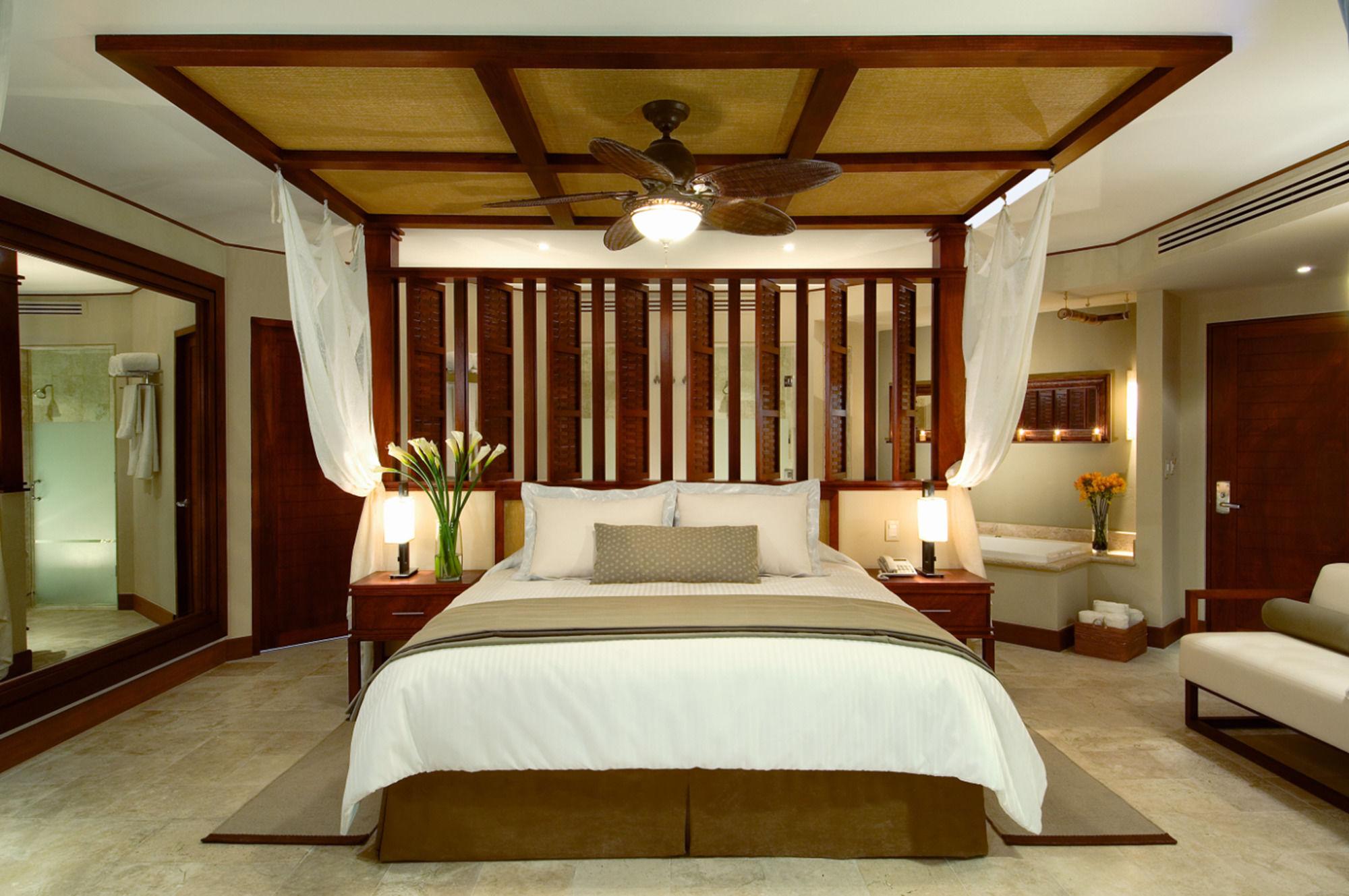 غرفة ديلوكس بسرير مزدوج بإطلالة على البحر، Dreams Riviera Cancun 2/3