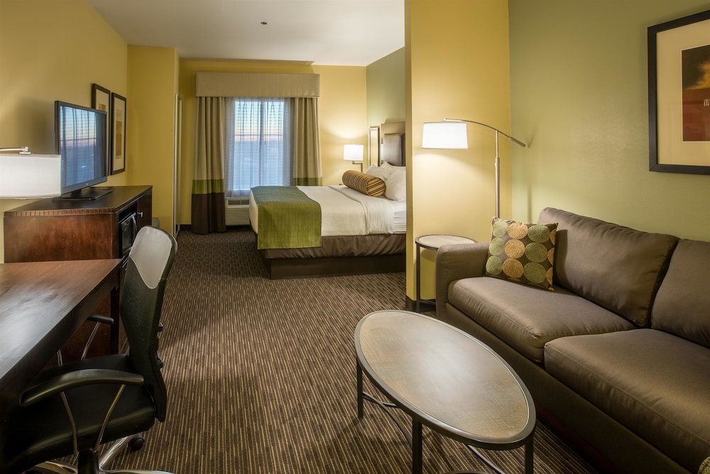 Best Western Plus Duncanville Dallas 27/43