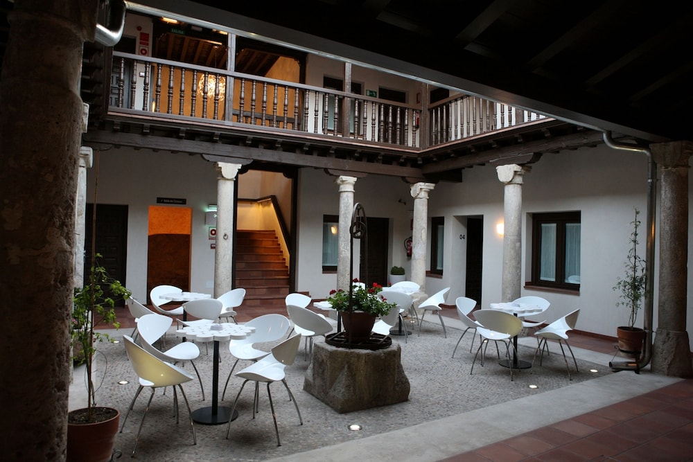 Evenia Alcala Boutique in ALCALA DE HENARES