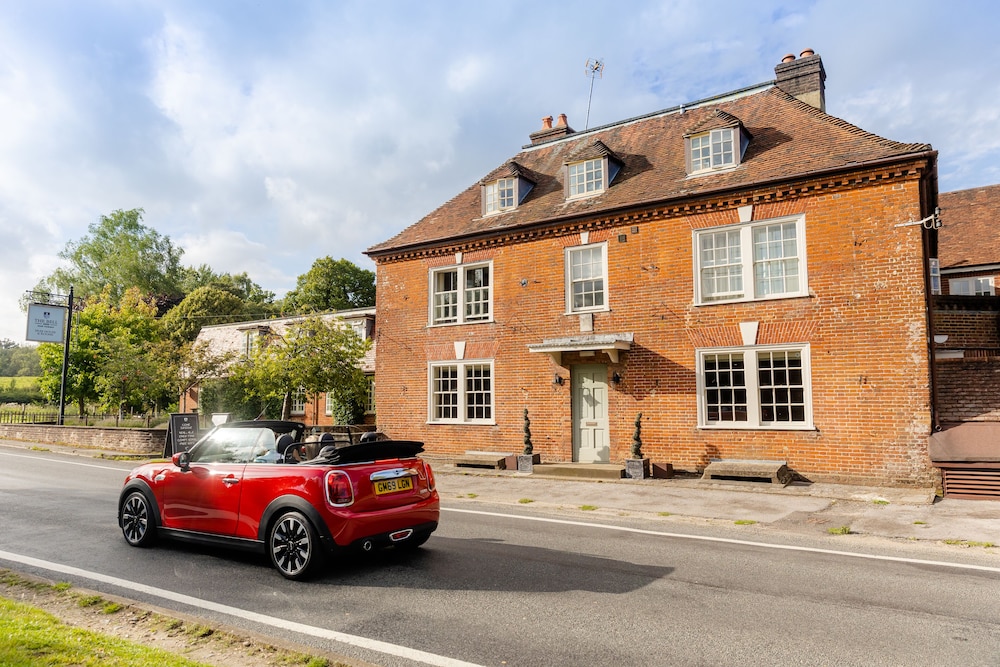 The Bell Inn New Forest 51/58