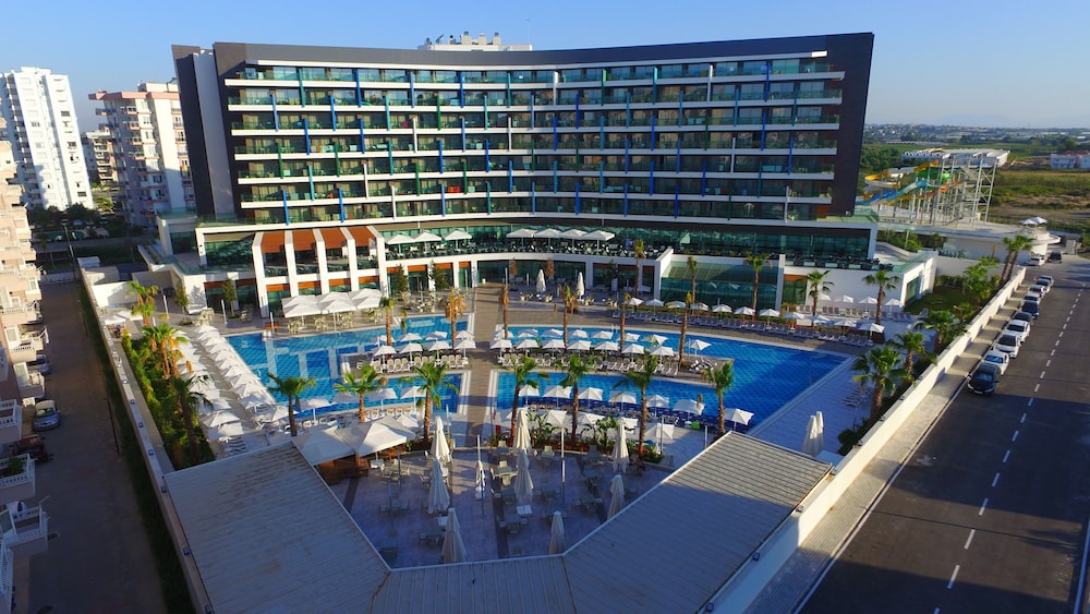 Wind of Lara Hotel and SPA 11/70