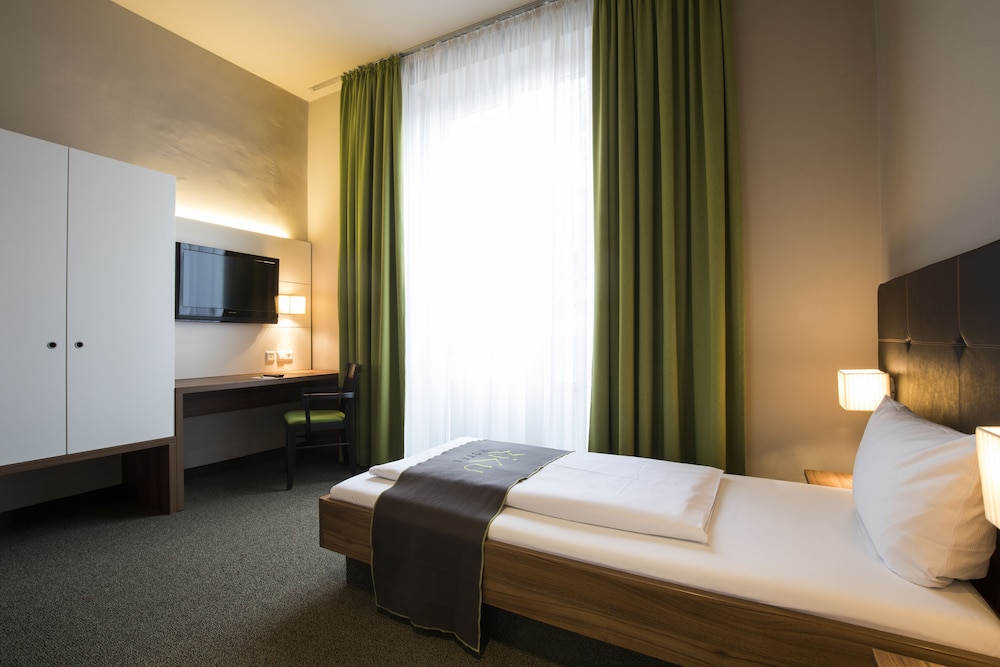 RiKu Hotel Neu-Ulm 11/42
