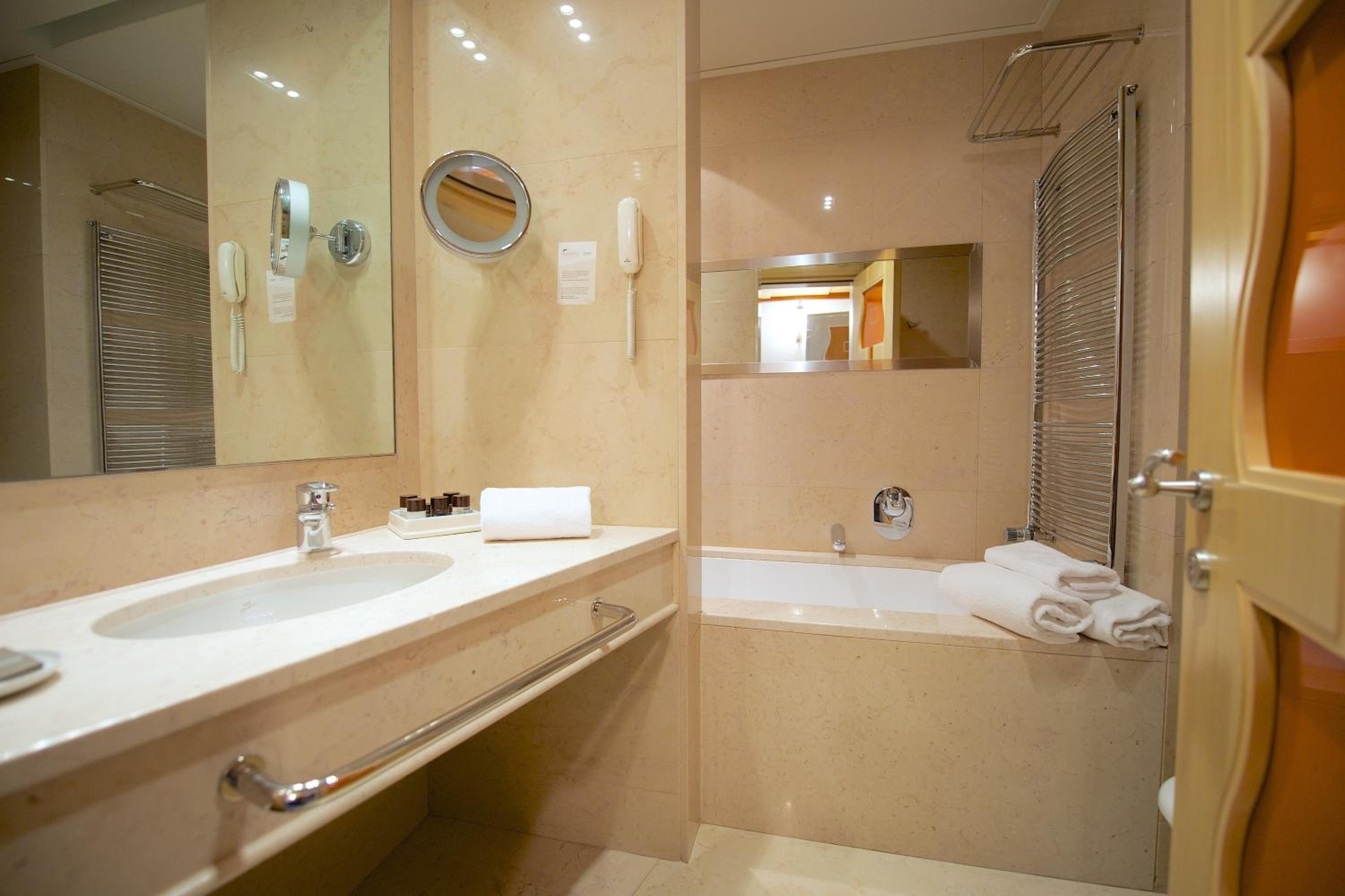 غرفة سوبيريور بسرير مزدوج أو سريرين منفصلين، Kalidria Thalasso Spa Resort 2/4