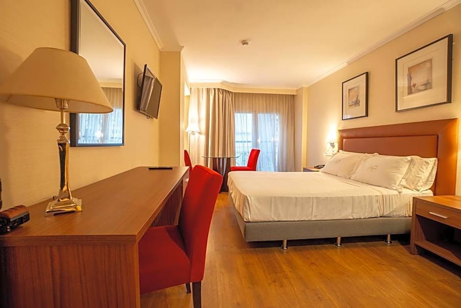 Aparto Hotel Rosales 7/24