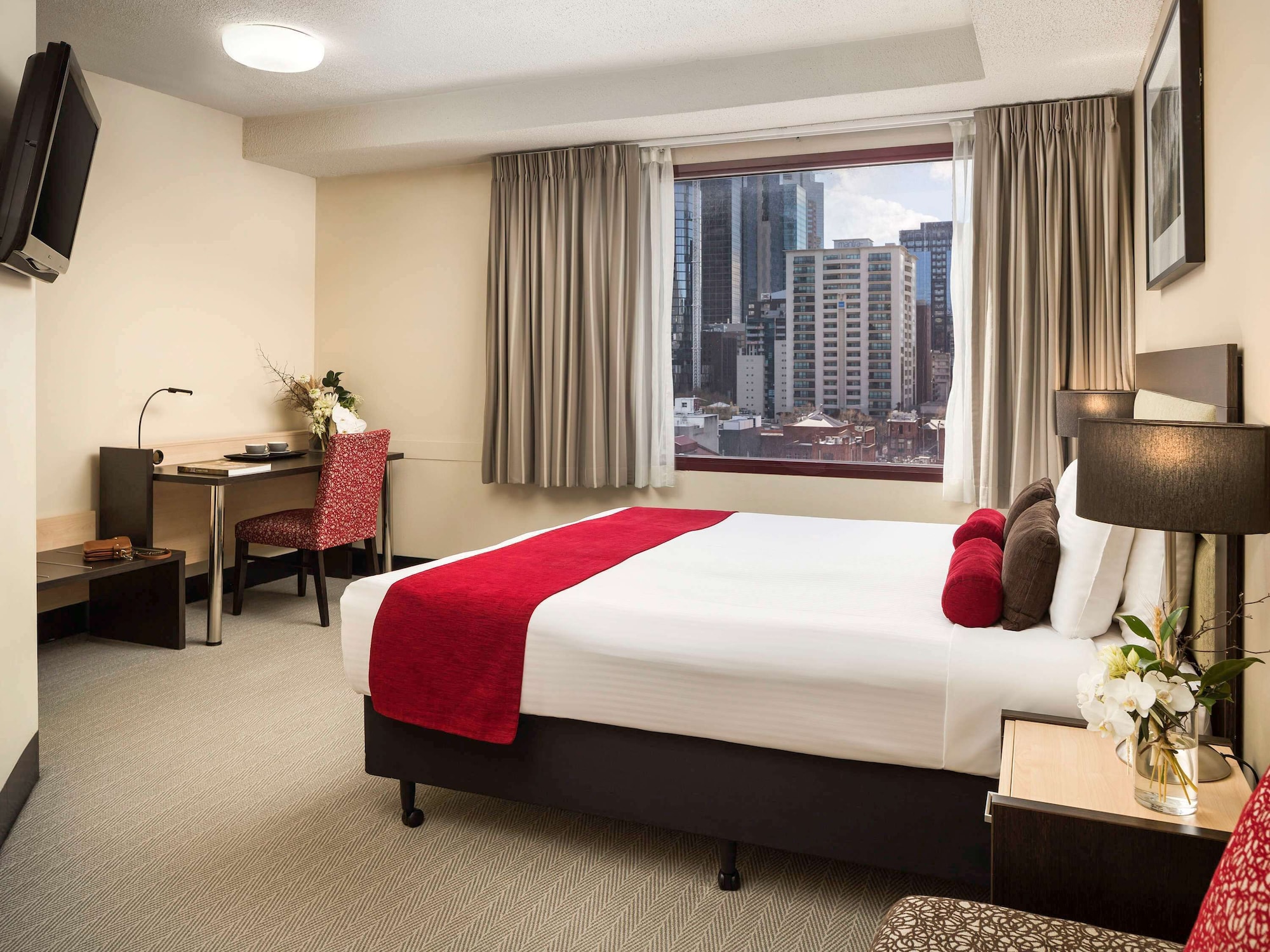 SUPERIOR, KING BED