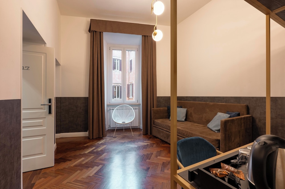 Vittoriano Suite 36/59