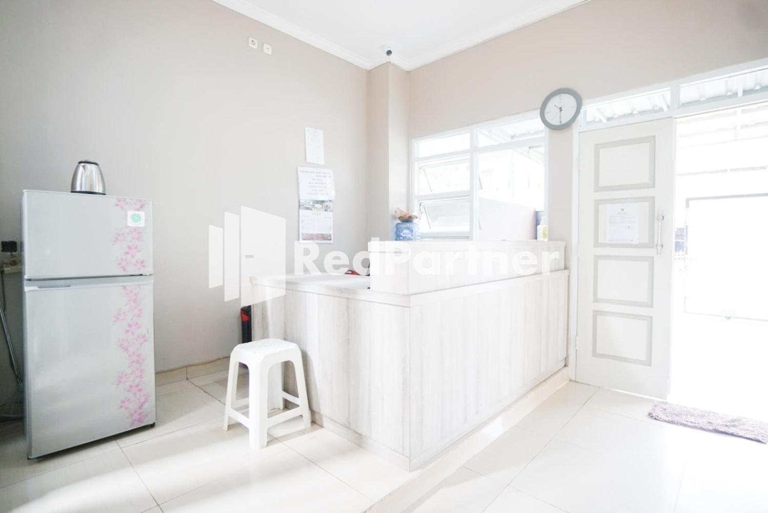 OYO 3964 Indah Residence Syariah 7/47