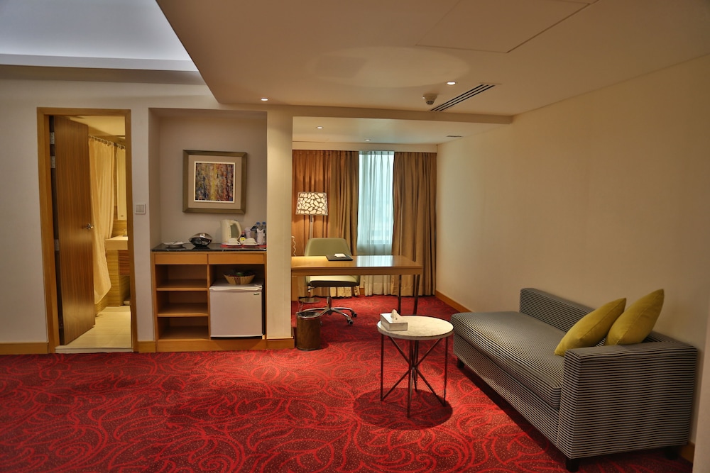 Dhaka Regency Hotel and Resort 45/64
