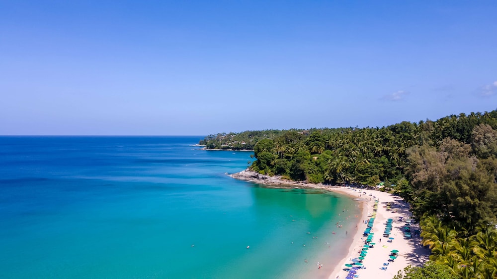 Outrigger Surin Beach Resort 70/74