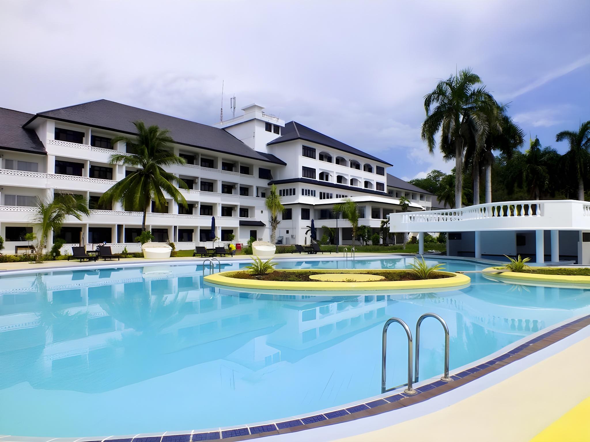 Paradise Hotel Golf and Resort 5/49