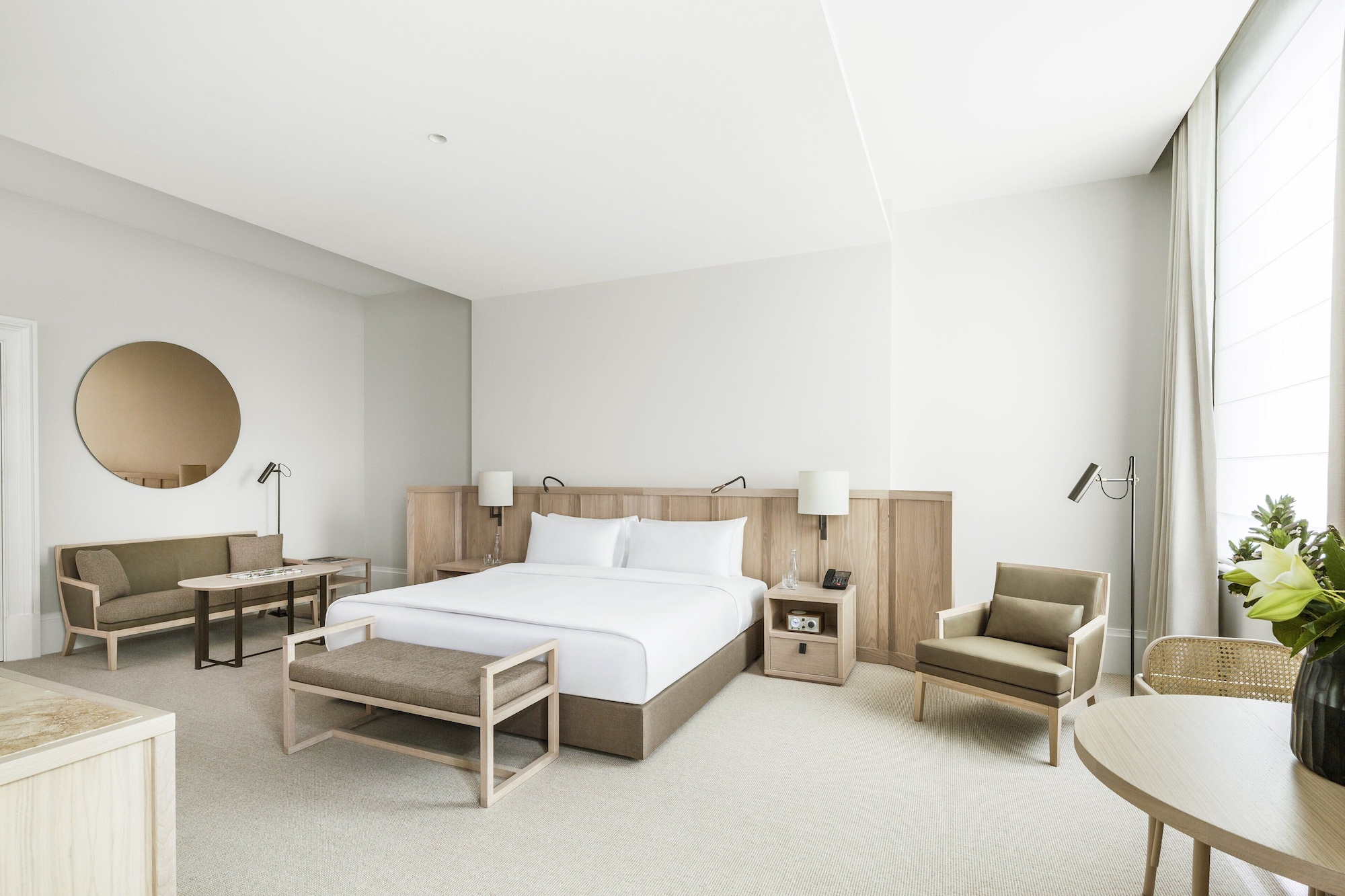 City, King Bed