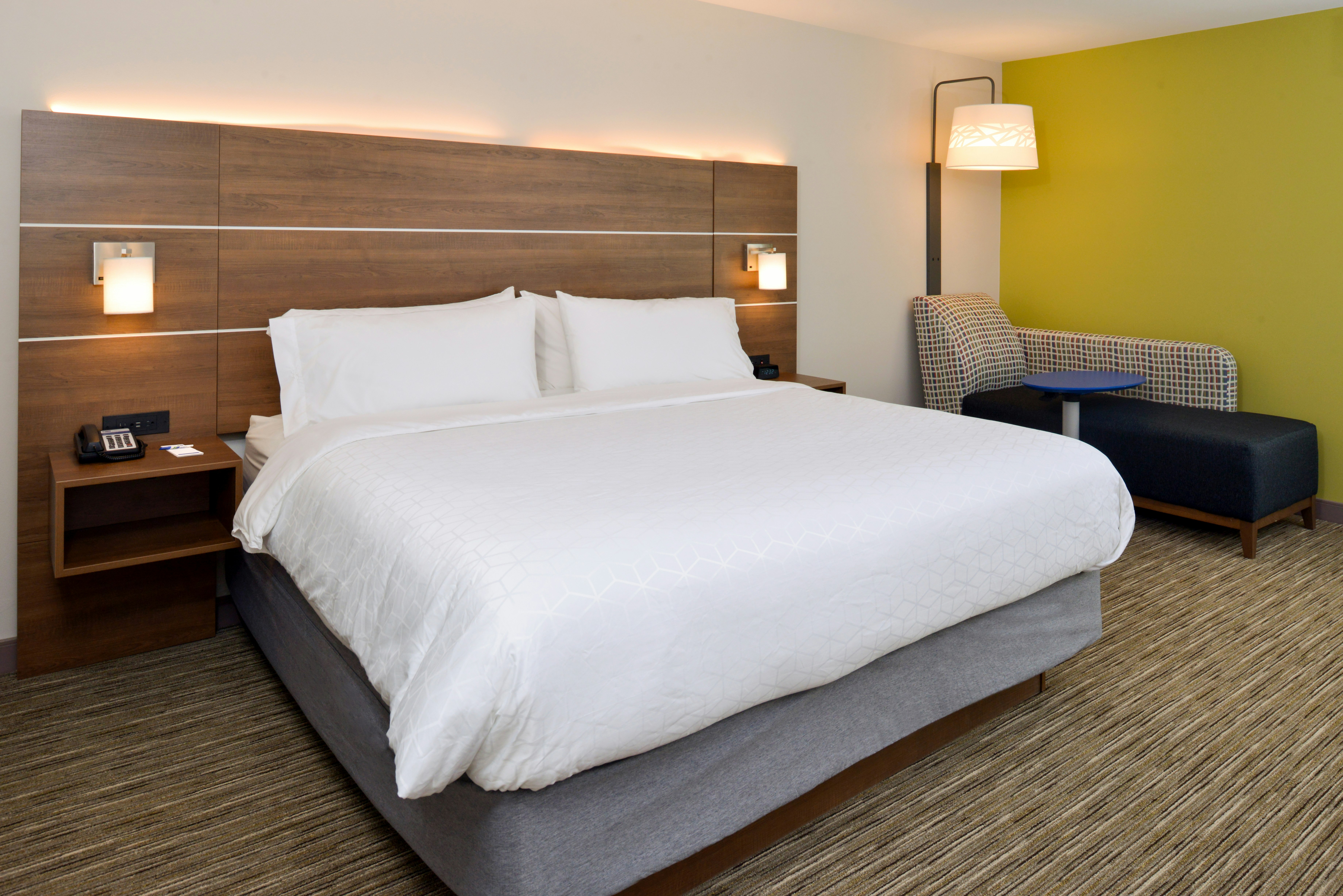 Suite, Double Bed, Accessible