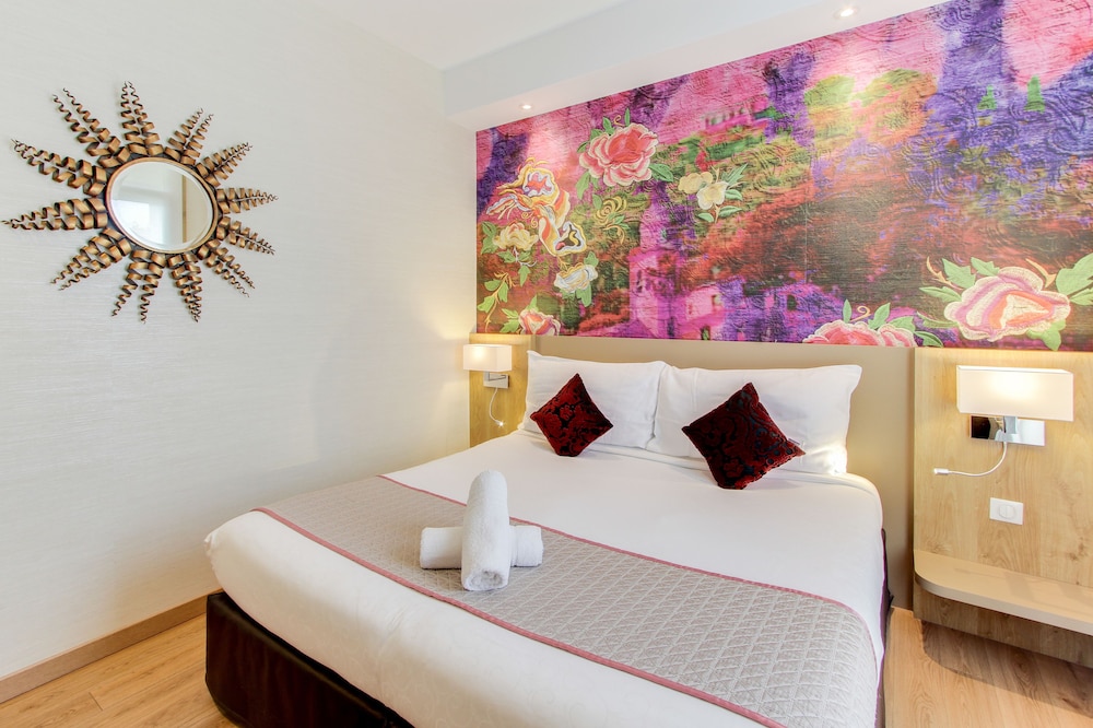 Hotel Provencal 5/50
