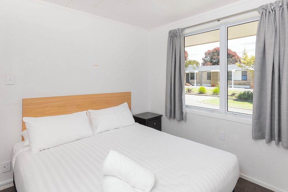 Waikanae Beach TOP 10 Holiday Park 7/50