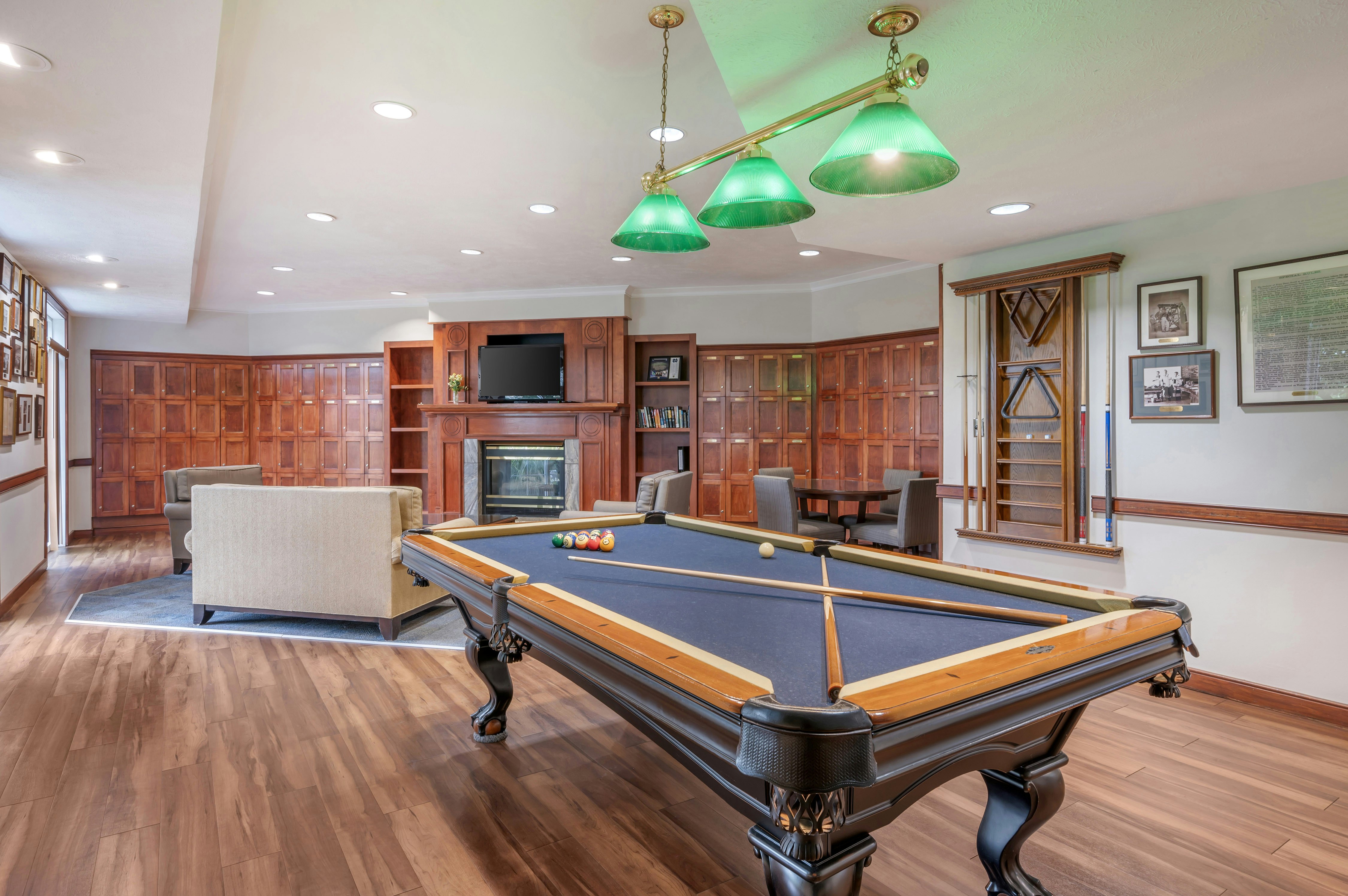 Hilton Vacation Club Varsity Club South Bend, IN 32/56