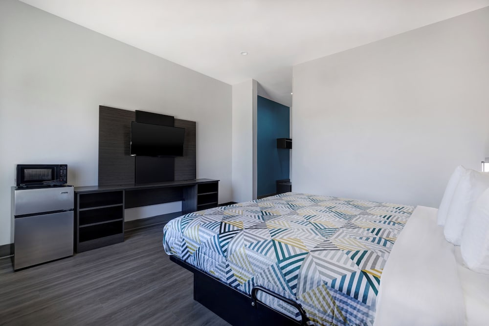 Motel6 Dallas, TX - Methodist Charlton Medical Ctr. 25/50