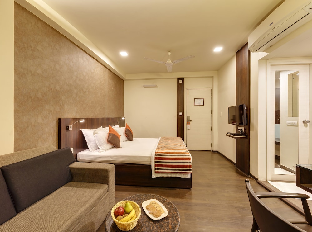Citrus Hotels Kolhapur 7/25