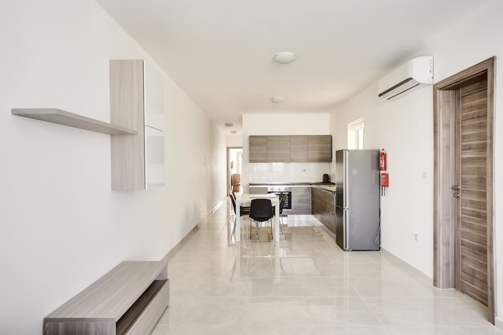 The Village Apartments 33/50