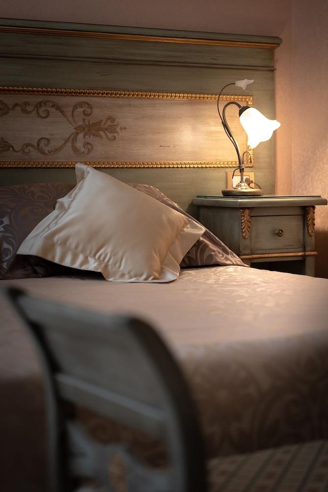 Hotel President Rimini 67/84