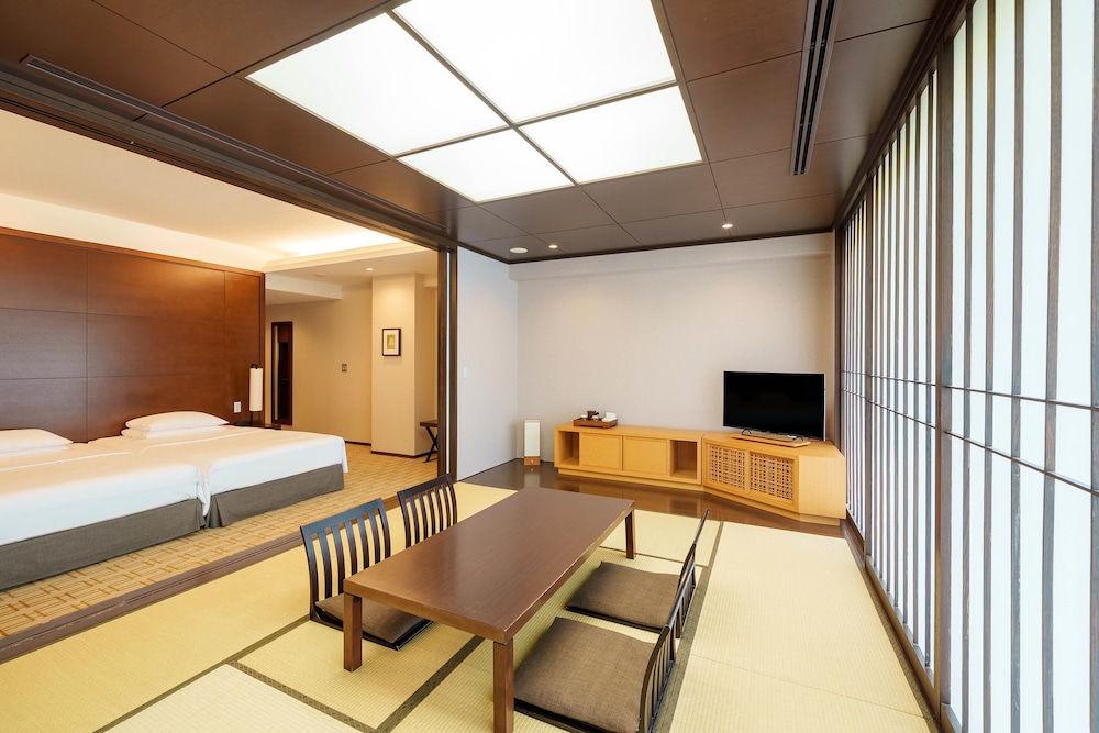 غرفة بسريرين منفصلين بأرضية تاتامي، Hyatt Regency Hakone Resort and Spa 5/10