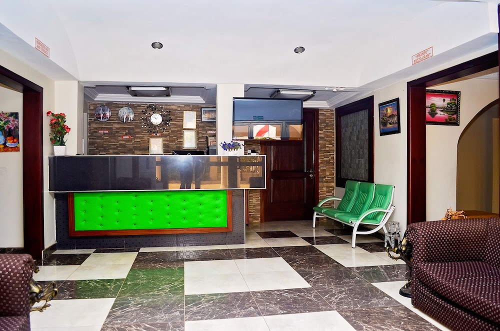 Bethel Heights Hotel 8/44
